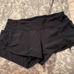 lululemon athletica Shorts - Black lulu Sz 8 shorts with small tear in lining lululemon athletica Shorts - Black lulu Sz 8 shorts with small tear in lining